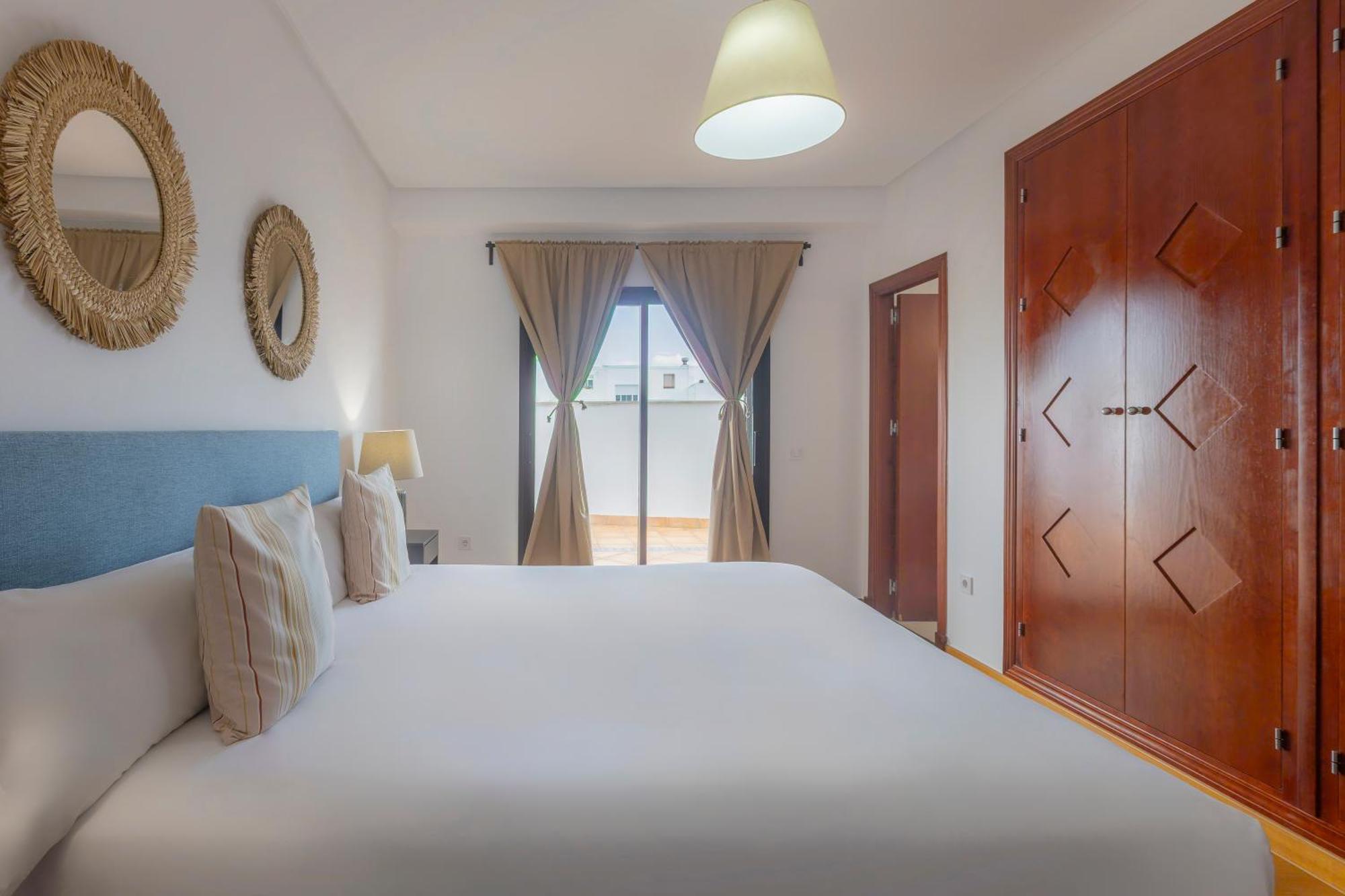 Apartamentos Moon Dreams Puerto El Puerto de Santa Maria Bagian luar foto